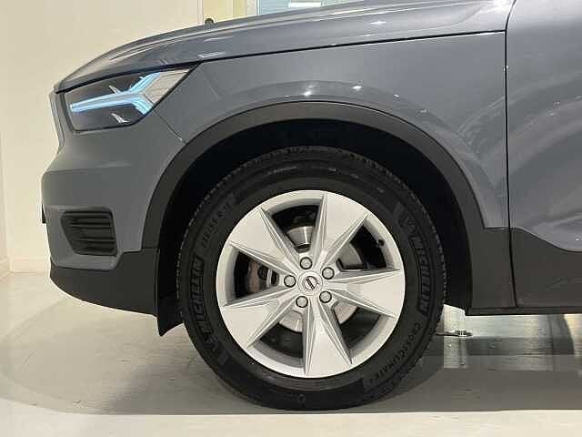 Volvo XC40 T2 Momentum Automaat, Auto's, Euro 6, Bedrijf, 5 zetels, https://public.car-pass.be/vhr/d52e3e38-d857-41b2-9725-339bb674a41b
