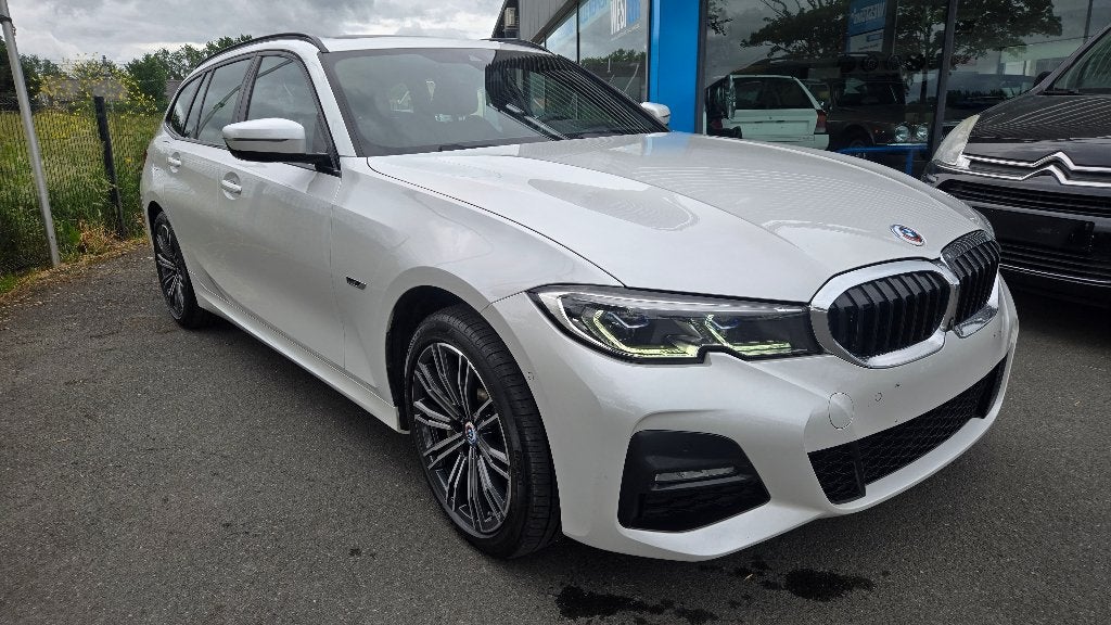 BMW 330 eA TOURING M SPORT X DRIVE, Automaat, 4 cilinders, Wit, Leder