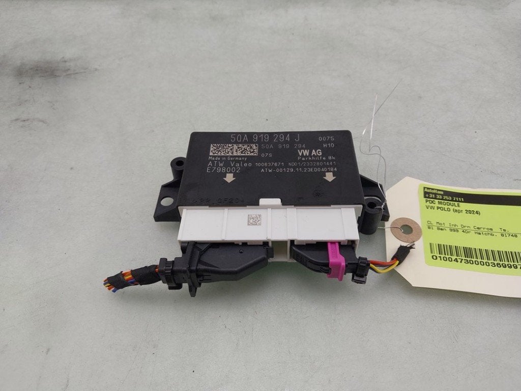 ORDINATEUR AIDE AU STATIONNEMENT Volkswagen Polo VI (AW1), Volkswagen, Volkswagen AG, Utilisé, Kundenbetreuung@volkswagen.de