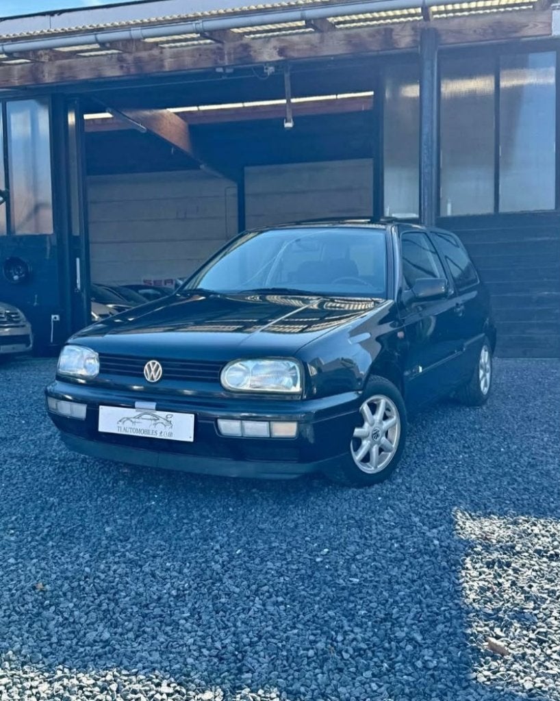 Golf 3 1.8 essence, Achat, Boîte manuelle, Tissu, 3 portes