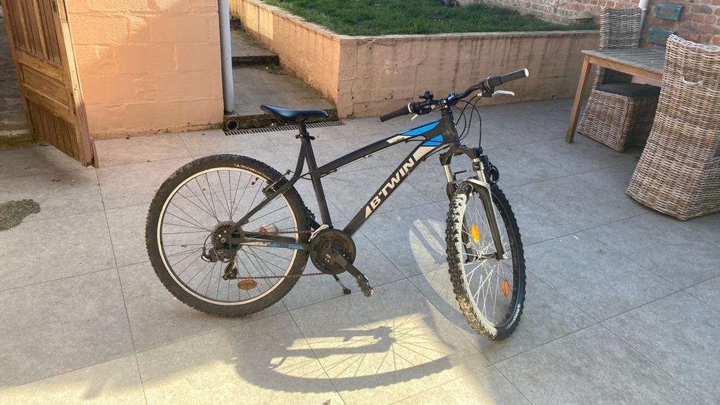 Btwin mountianbike rockrider 340 26 inch, Fietsen en Brommers, Ophalen, Zo goed als nieuw