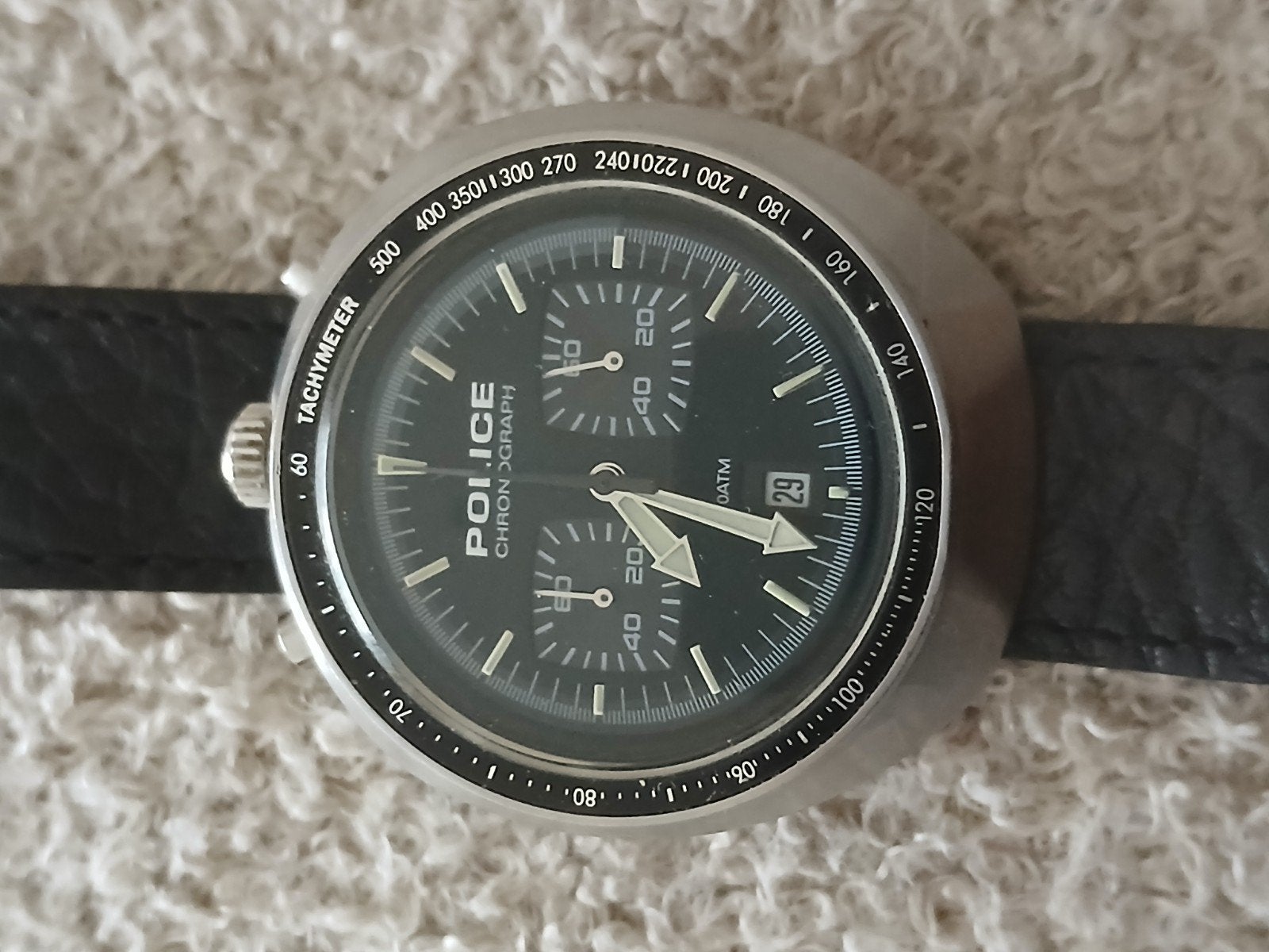 montre  police