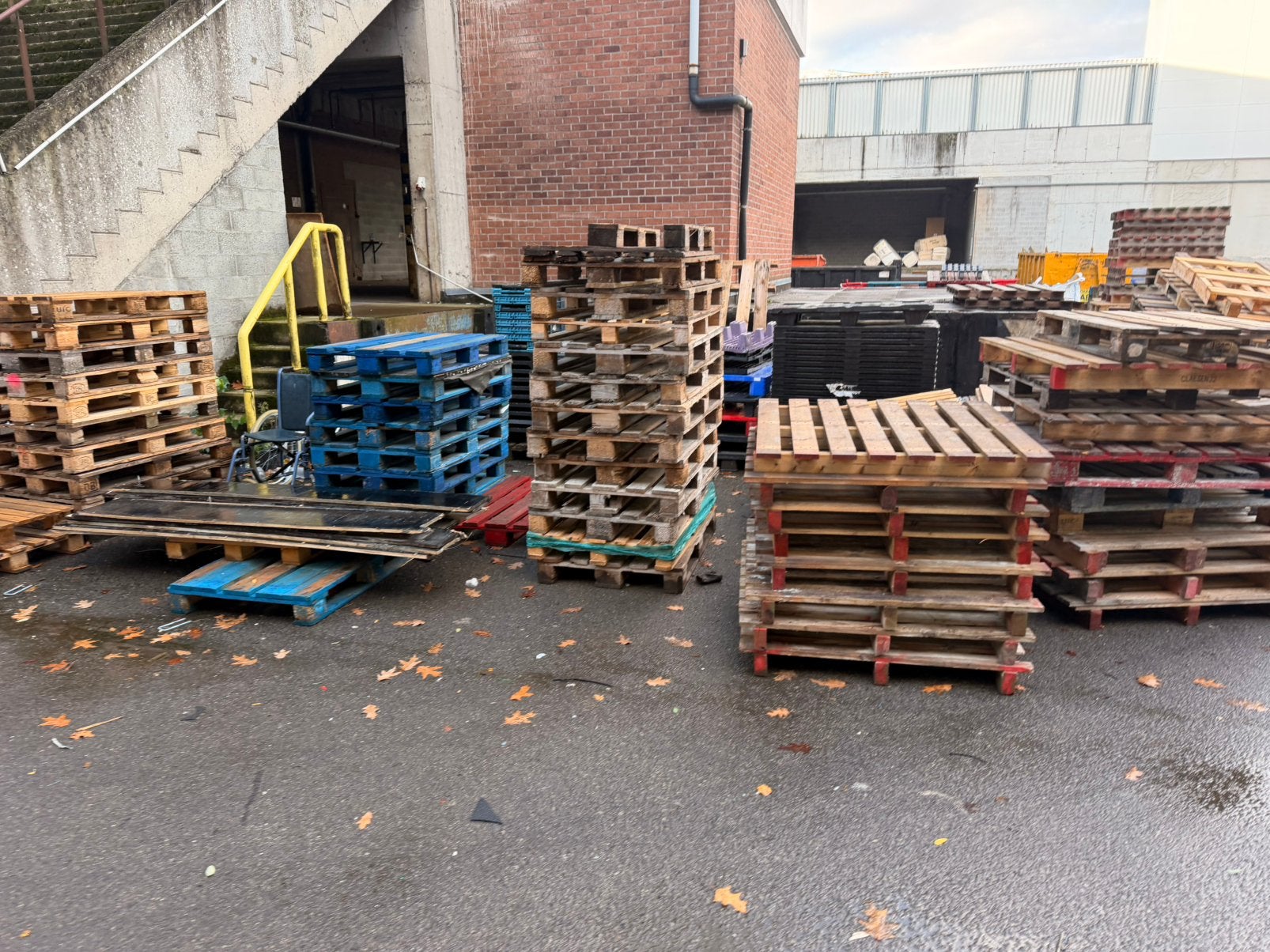 GRATIS (alles) (DRINGEND) hout europallet, Ophalen, Gebruikt