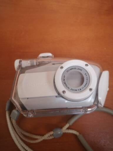 Appareil photo Olympus avec coque résistante à l'eau, TV, Hi-fi & Vidéo, Appareils photo numériques, Enlèvement ou Envoi, Olympus