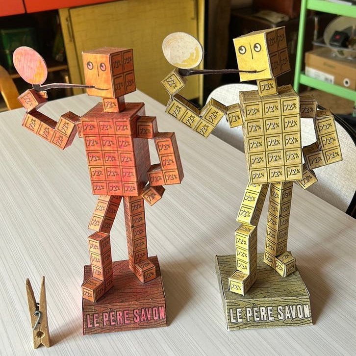 2 robots in vintage stijl „Père savon”, Verzamelen, Ophalen, Gebruikt, Mens