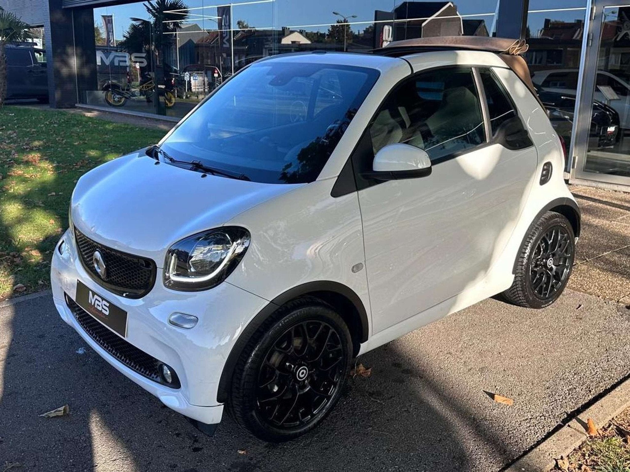 Smart Fortwo * Cabrio 0.9 Turbo* AUTO* CAMERA* GARANTIE 12 M, Auto's, 898 cc, Stof, Gebruikt, Cabriolet
