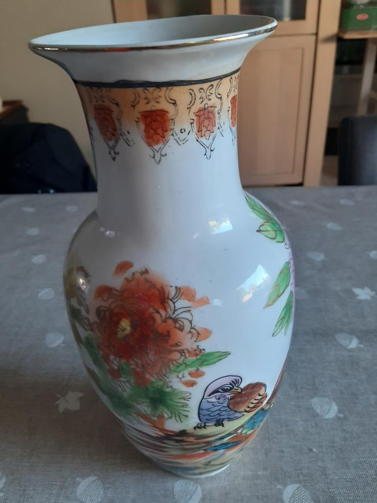 Leuk handbeschilderde Chinees vaasje, Ophalen