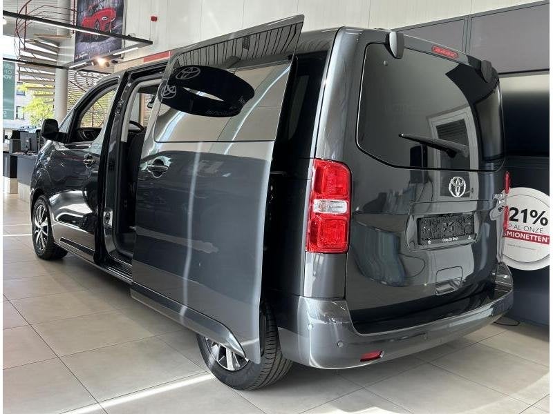 Toyota ProAce Family 8pl, Auto's, 197 g/km, 4 deurs, ProAce, Bedrijf