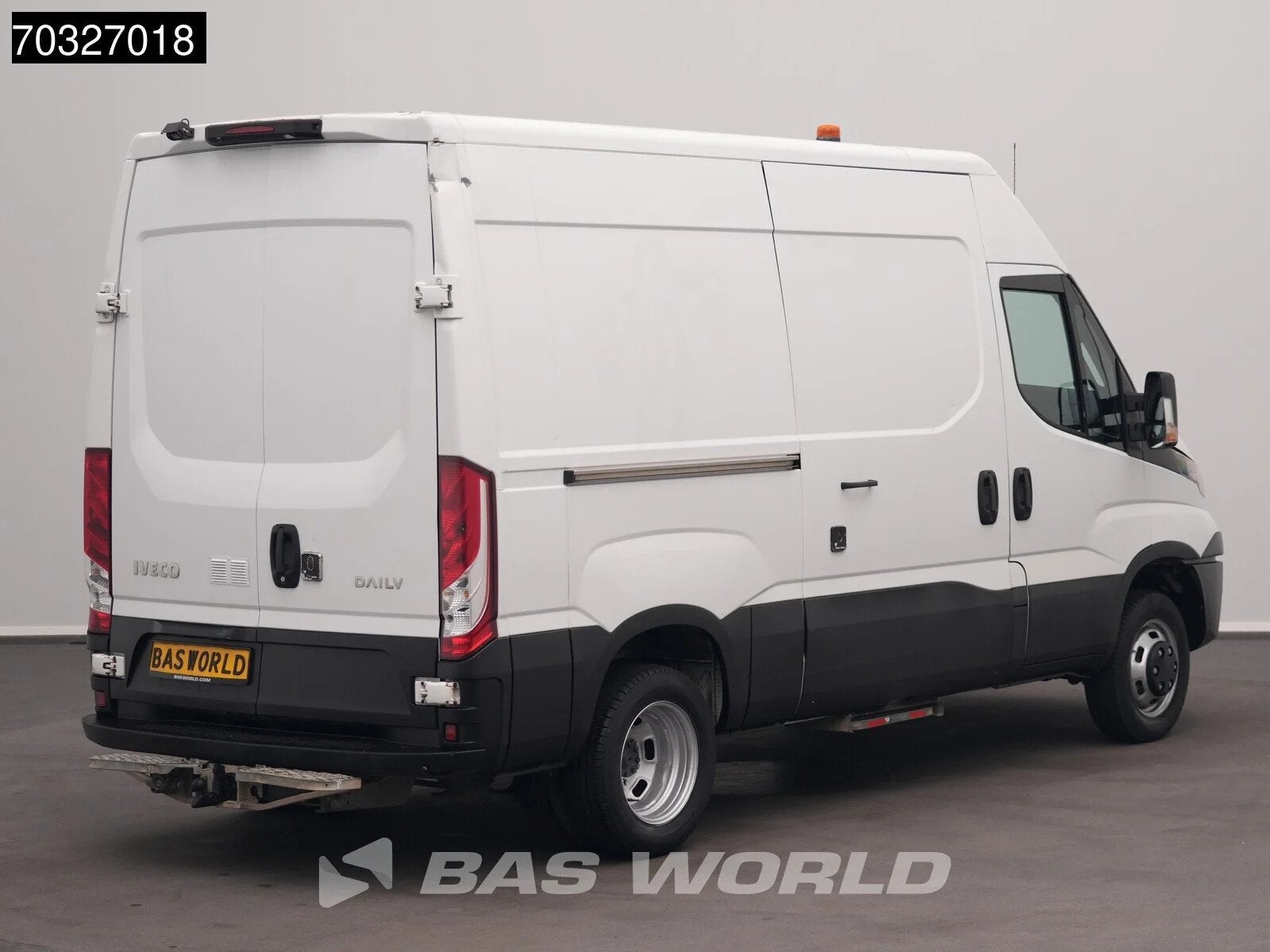 Iveco Daily 35C13 Dubbellucht 3,5t Trekhaak L2H2 Airco Cruis, Autos, Euro 5, Achat, Entreprise, Boîte manuelle