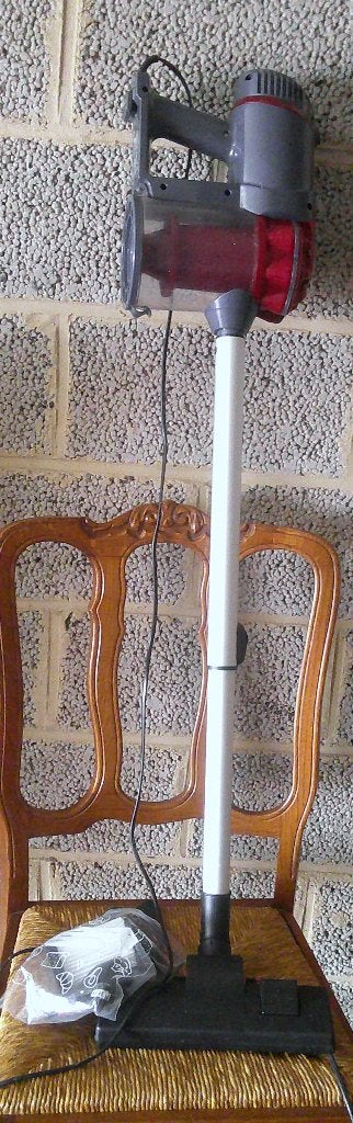 vend aspirateur balai, Electroménager, Aspirateurs, Réservoir, Aspirateur balai, Comme neuf, Enlèvement
