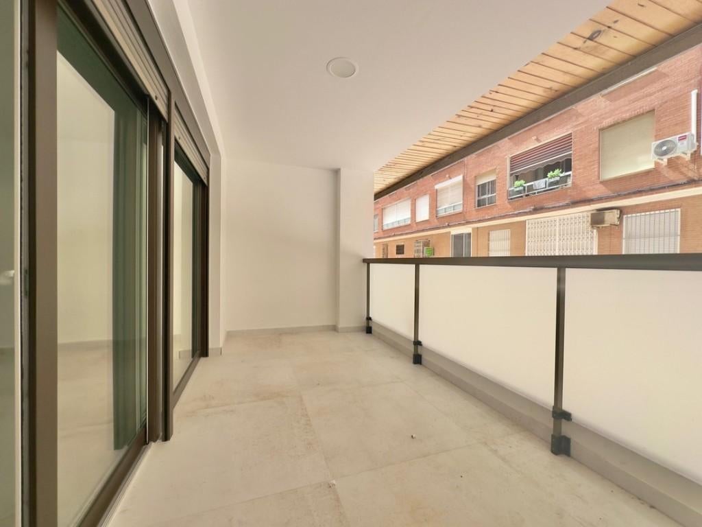 Gerenoveerd appartement aan het strand/Torrevieja, Immo, Torrevieja, Spanje, 3 kamers, 150 m²