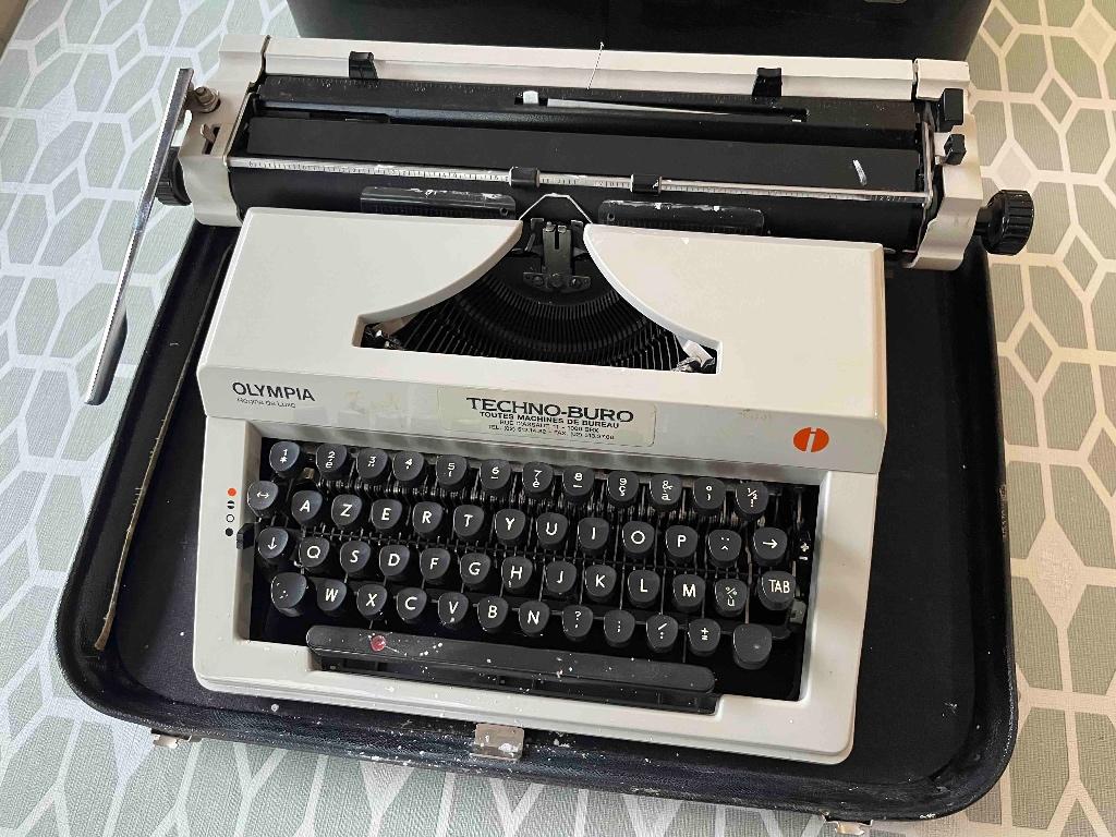 Olympia typmachine, Enlèvement ou Envoi, Utilisé