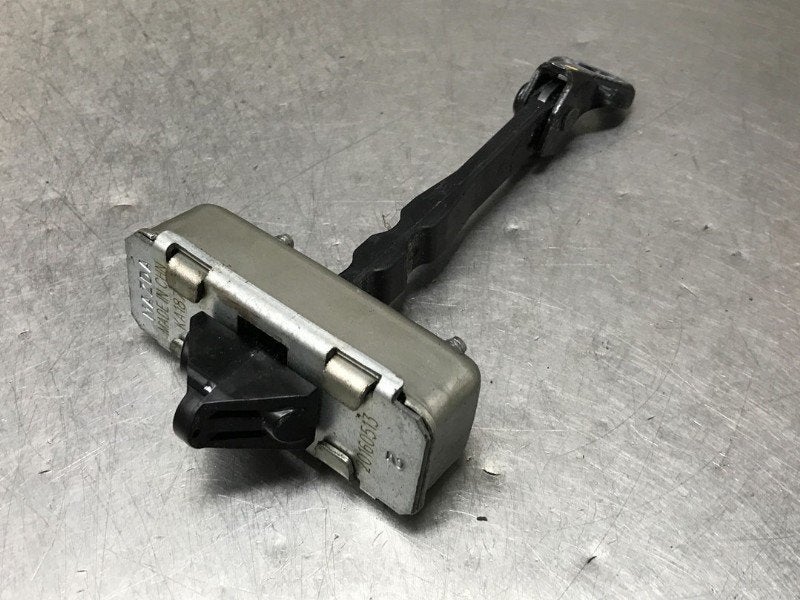MECANISME DE VEROUILLAGE PORTE AVANT GAUCHE Mazda MX-5 (ND), Autos : Pièces & Accessoires, Carrosserie & Tôlerie, Utilisé, Gauche
