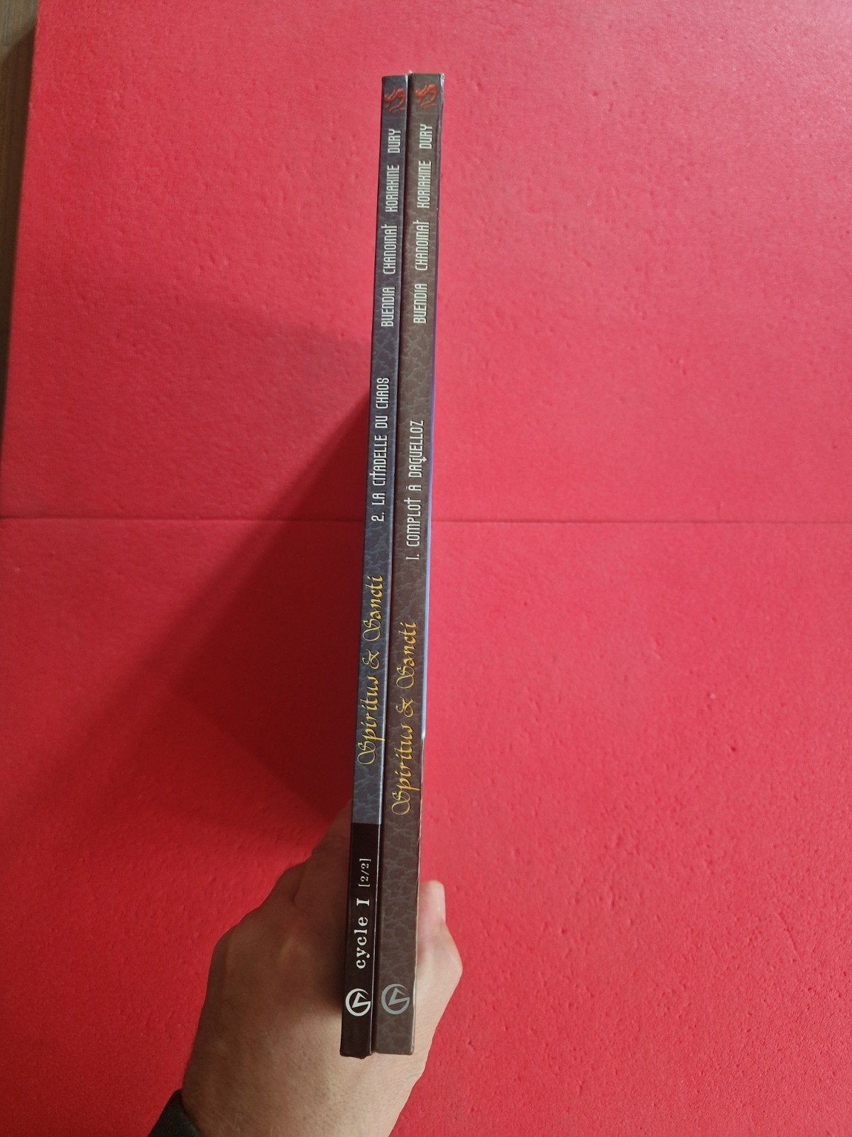 lot de 2 bd spiritus et sancti (intégrale de la série), Livres, Enlèvement ou Envoi