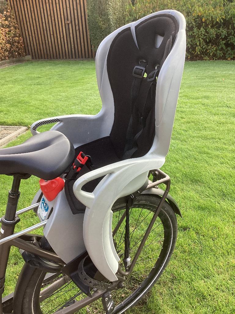 Fietsstoeltje, Ophalen, Zo goed als nieuw, Achterzitje, Voetsteuntjes