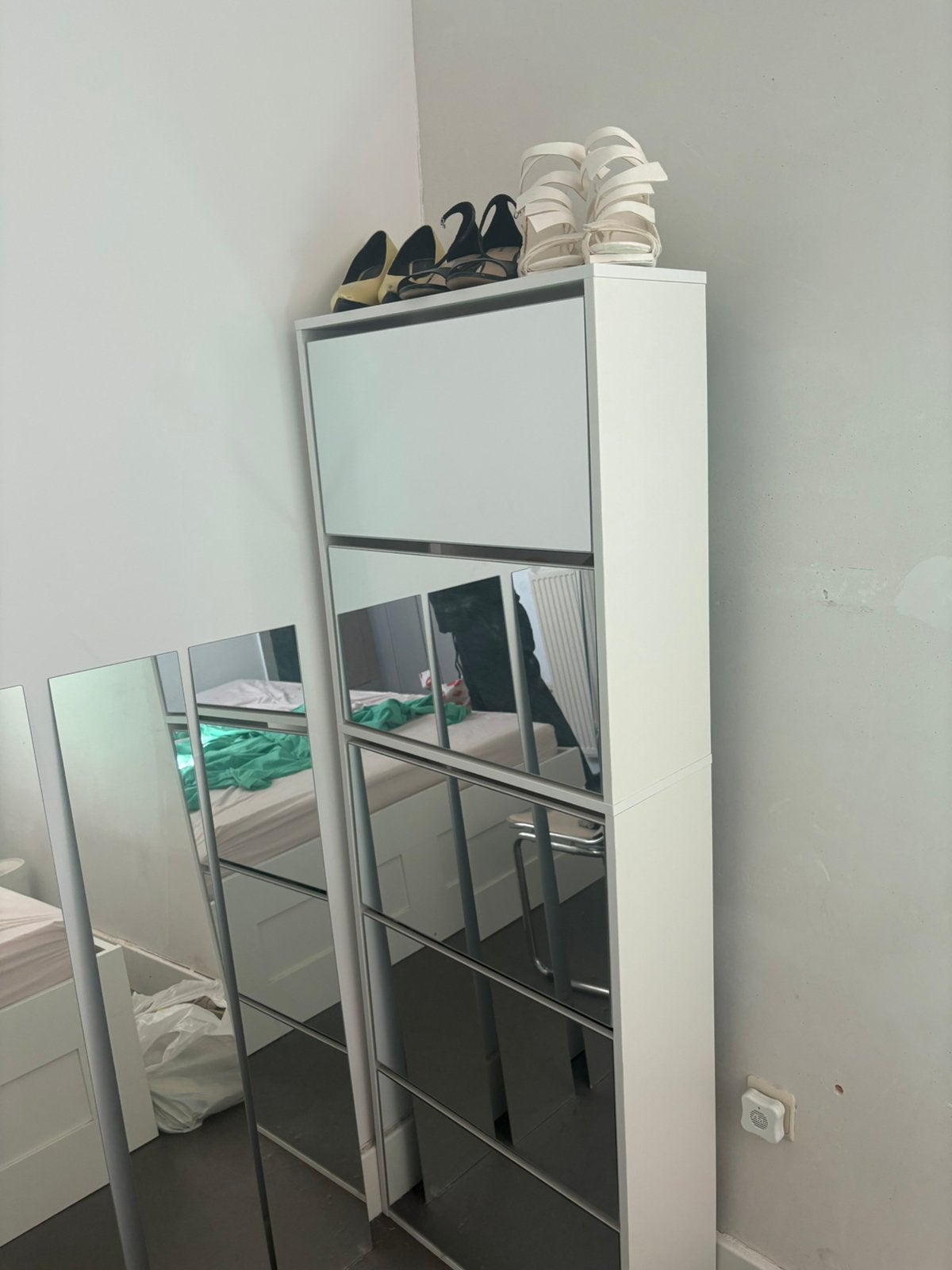 Schoenenkast Lund met 5 spiegeldeuren – wit 169  60  24 cm, Huis en Inrichting, Ophalen, Zo goed als nieuw