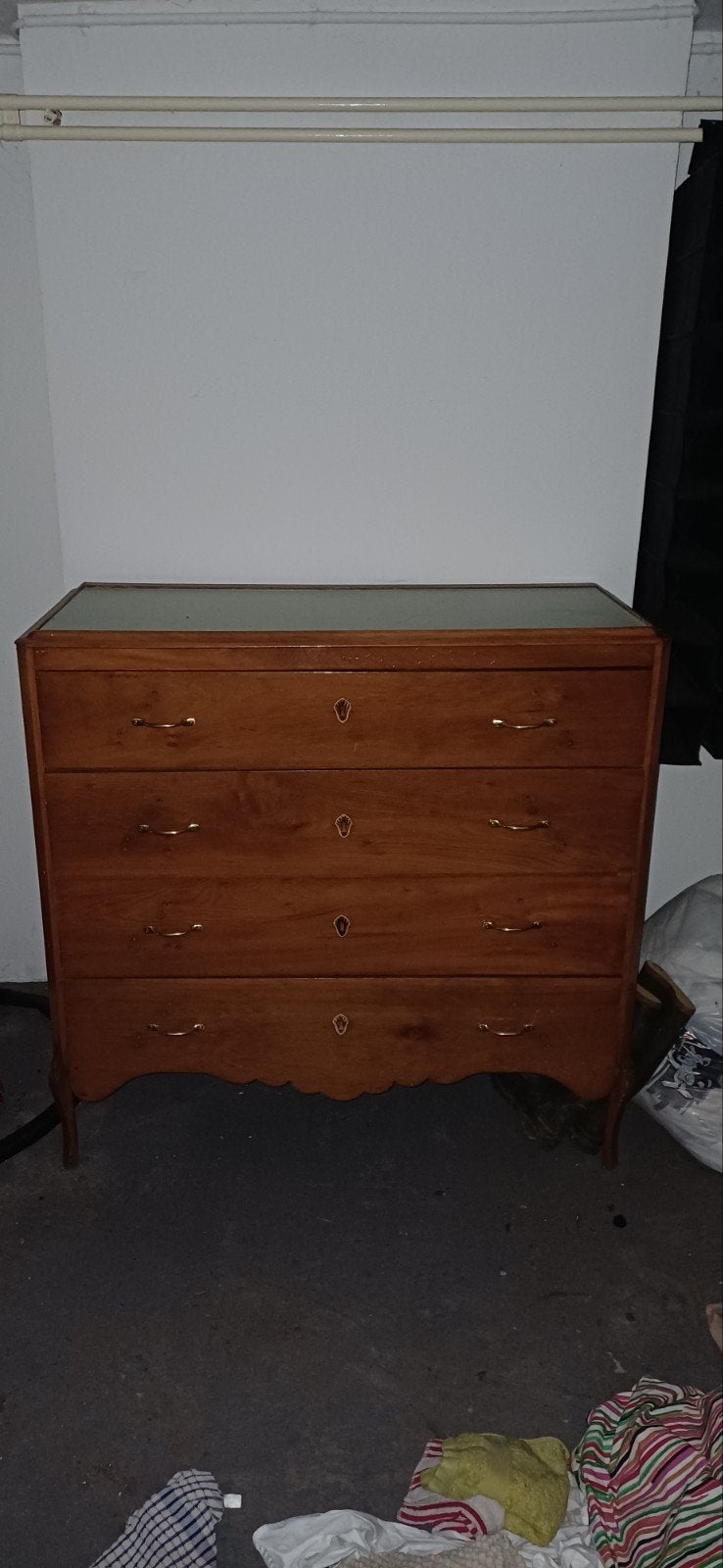 Commode avec tablette en verre, 3 ou 4 tiroirs, Enlèvement, Utilisé, Verre