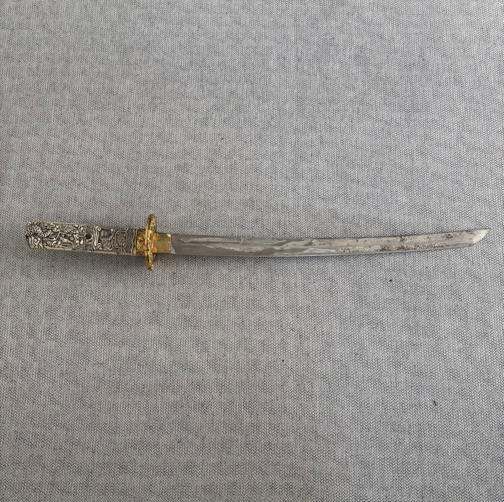 Katana zwaard, Ophalen