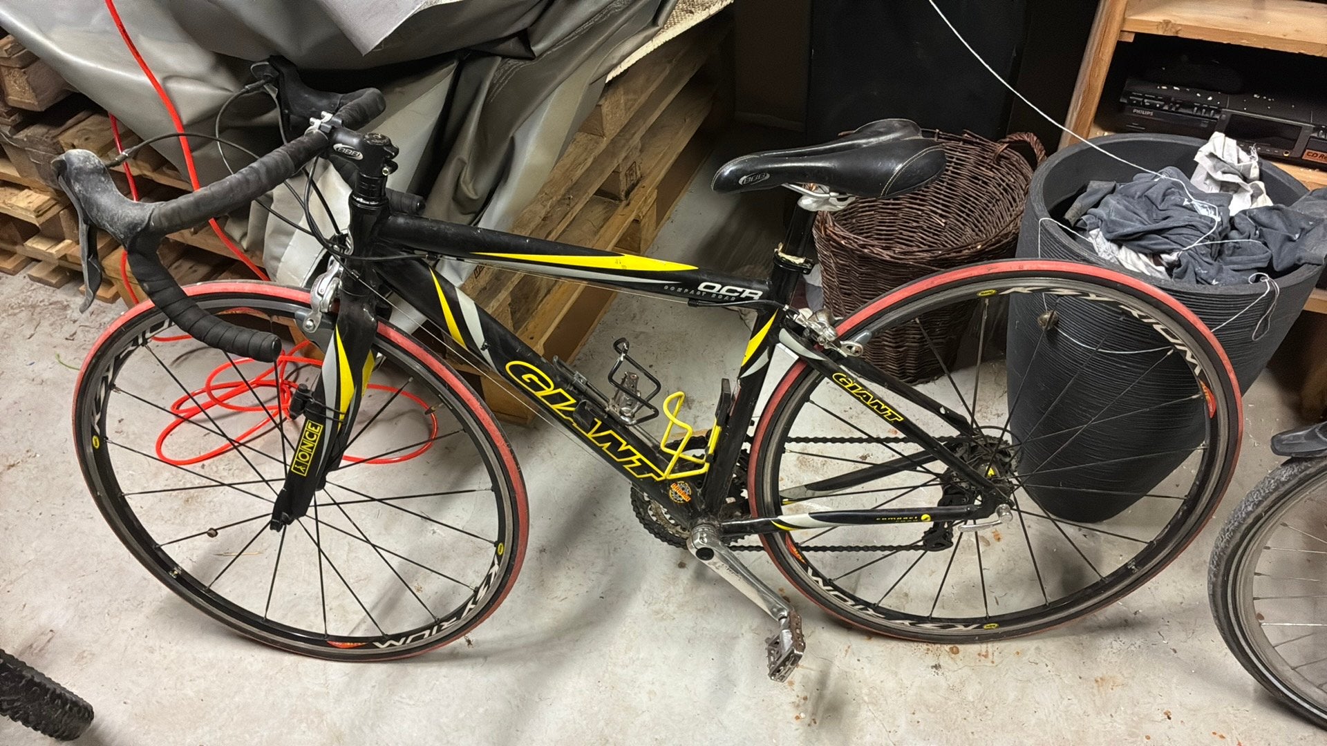 Koers fiets Giant, Ophalen