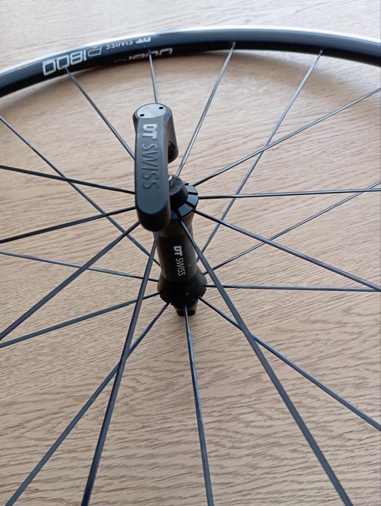 Voorwiel DT Swiss 1800. Velgrem, tubeless ready, Fietsen en Brommers, Gebruikt, Racefiets, DT-Swiss, Ophalen