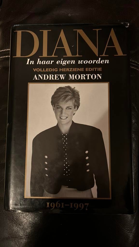 A. Morton - Diana in haar eigen woorden, Ophalen, A. Morton
