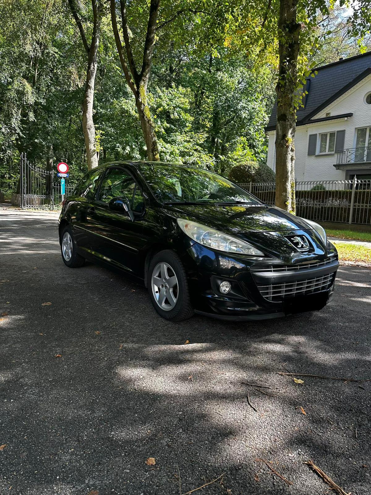Peugeot207 1.4i benzine model2012 Gekeurd VVK Gsm0484467445, Autos, Particulier, Achat