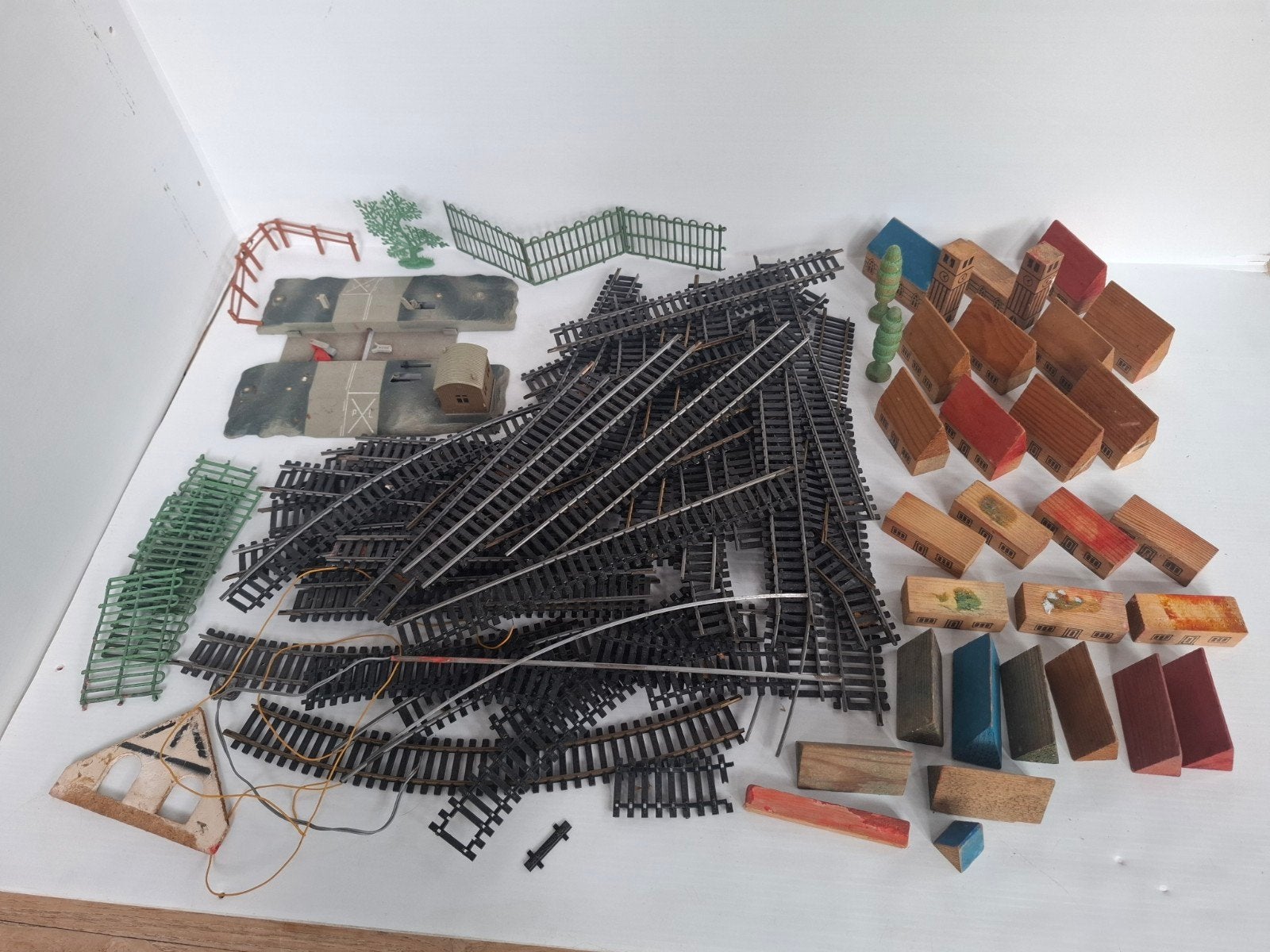 Lot Lima en Fleischmann rails & houten dorp, Ophalen of Verzenden, Gebruikt, Rails, Fleischmann