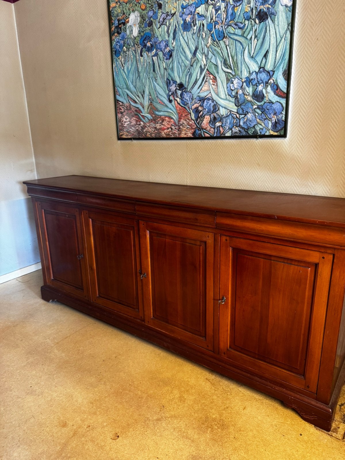 Groot houten dressoir met 4 deuren en 4 laden, Huis en Inrichting, Ophalen, 100 tot 150 cm, Zo goed als nieuw, 200 cm of meer