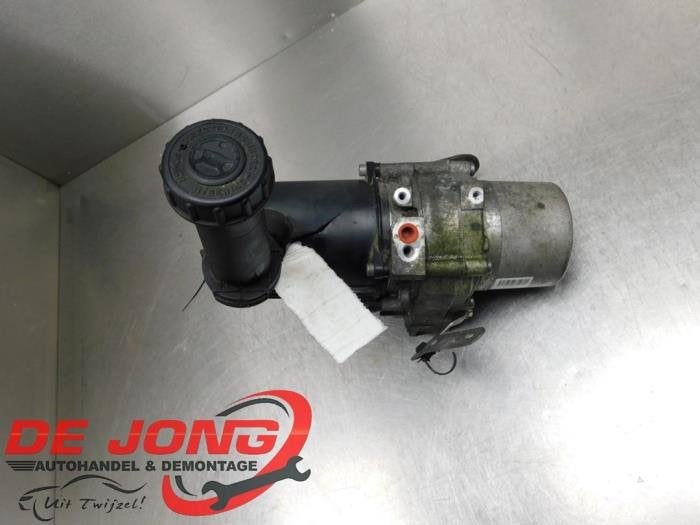 Pompe direction assistée d'un Peugeot 5008, -, 3 mois de garantie, Utilisé, -