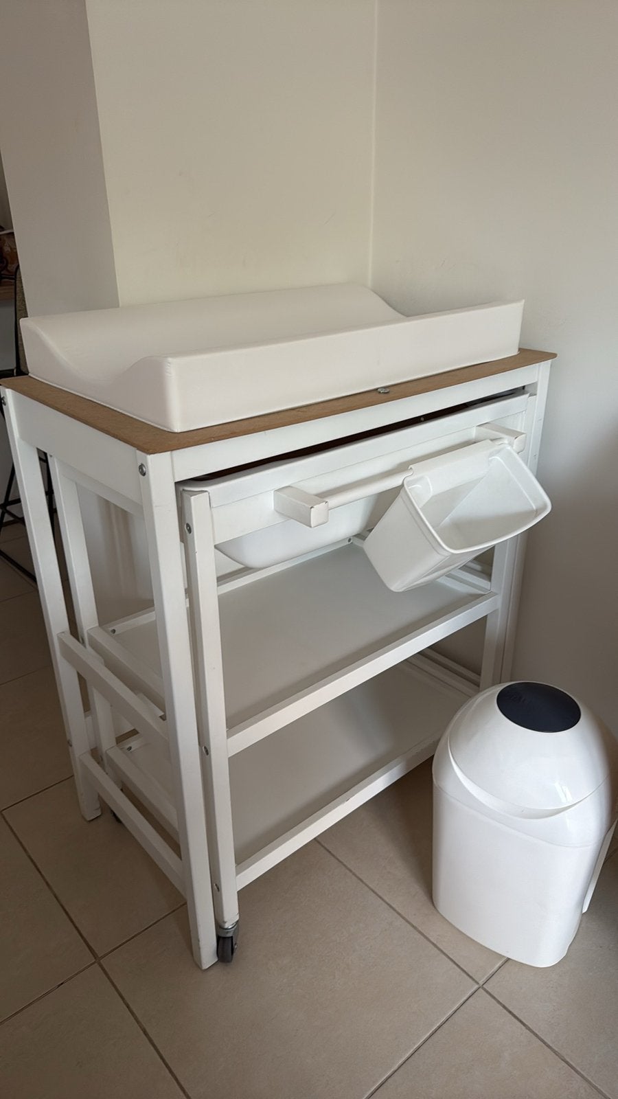 Luier tafel met badje Quax, Ophalen, Zo goed als nieuw, Badje