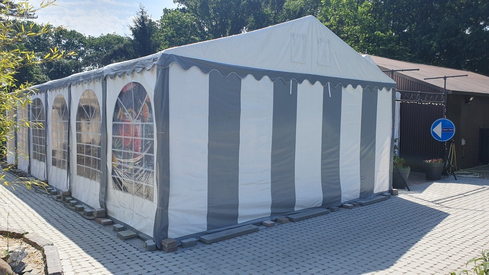 Feesttent 6 x 12 meter - kleur wit / grijs, Tuin en Terras, Tuinhuizen, Ophalen