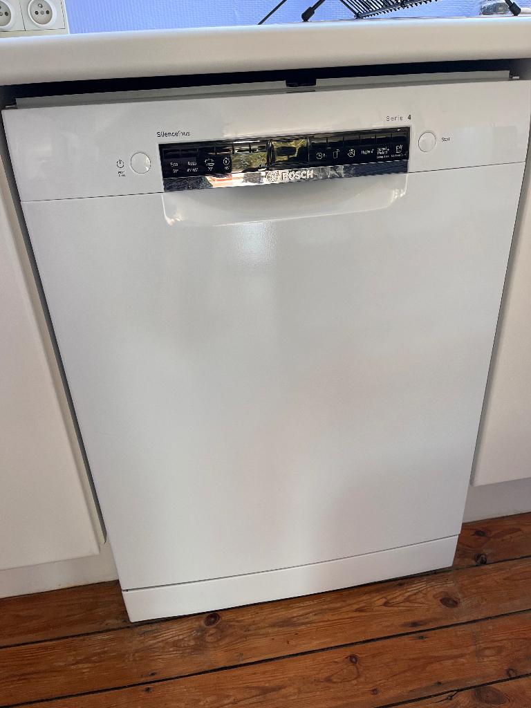 Lave-vaisselle BOSCH quasi neuf, Ophalen, Minder dan 85 cm, Minder dan 10 liter, Zo goed als nieuw