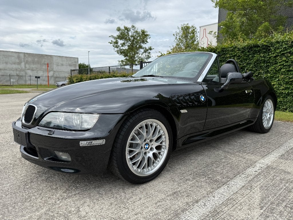 BMW Z3 Roadster 1.8i – Wide Body – Facelift - Sportstoelen, Dealer onderhouden, Achterwielaandrijving, 87 kW, Zwart