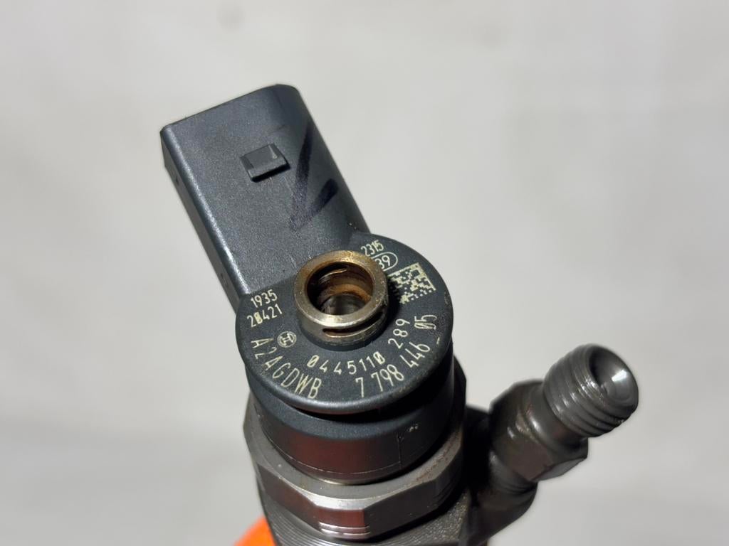 Injector 118D N47D20C 0445110 289/7 798 446 05 BMW F10, Ophalen, Gebruikt, BMW