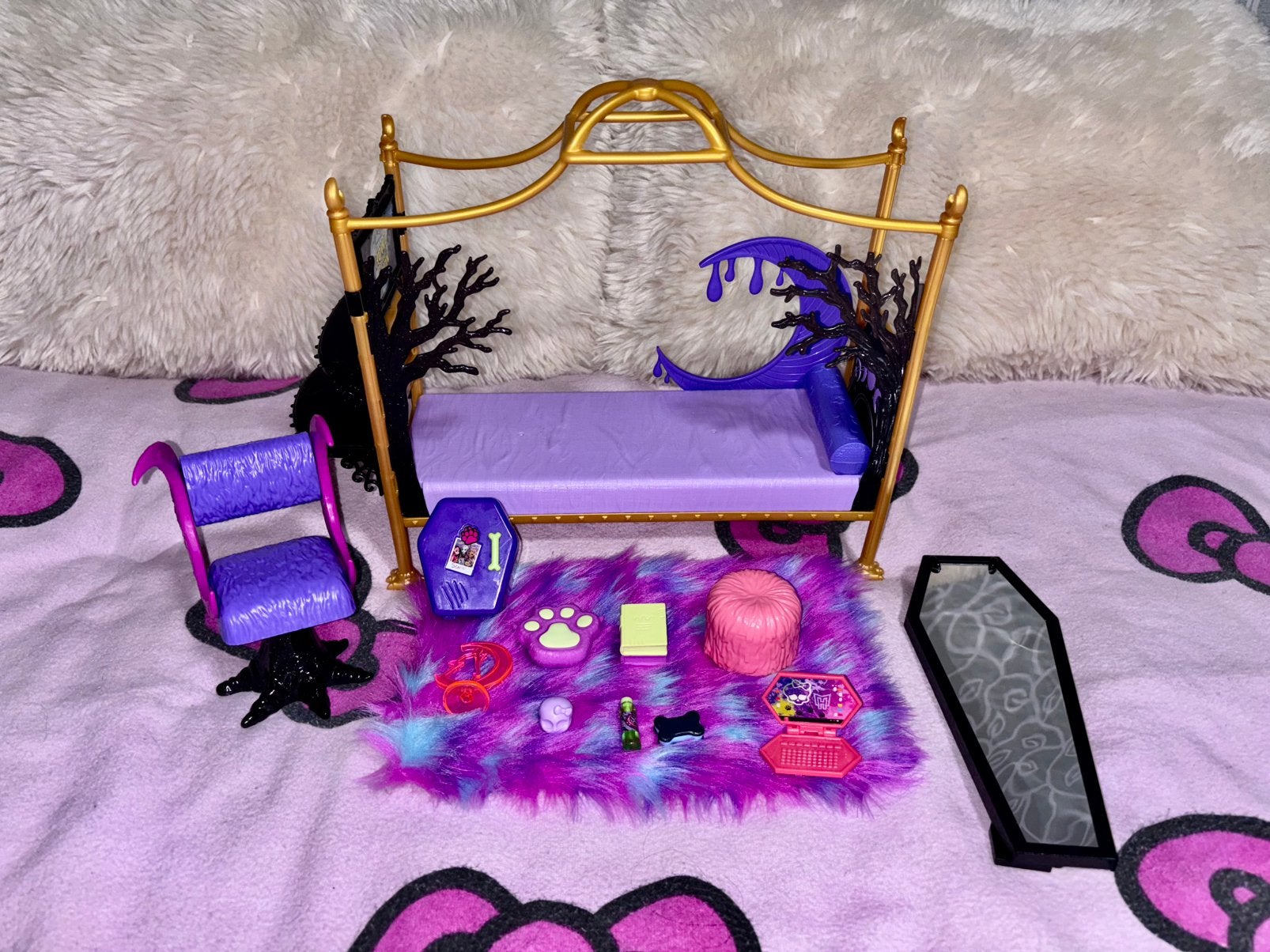 Clawdeen bedroom, Enfants & Bébés, Jouets | My Little Pony, Enlèvement, Comme neuf
