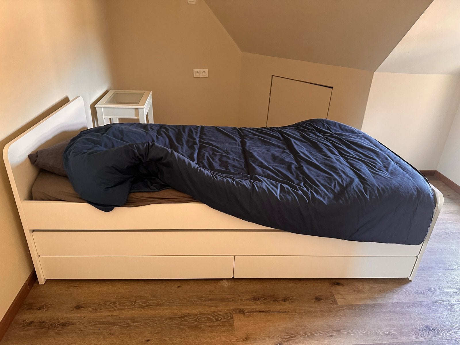 Lit 1 personne comme neuf, Maison & Meubles, Chambre à coucher | Lits, Enlèvement, Comme neuf