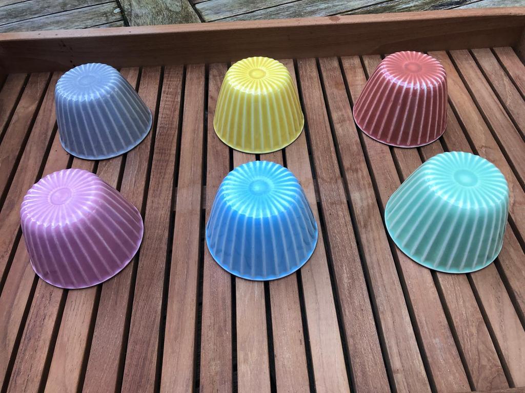 Pudding vormpjes van V&B, Ophalen