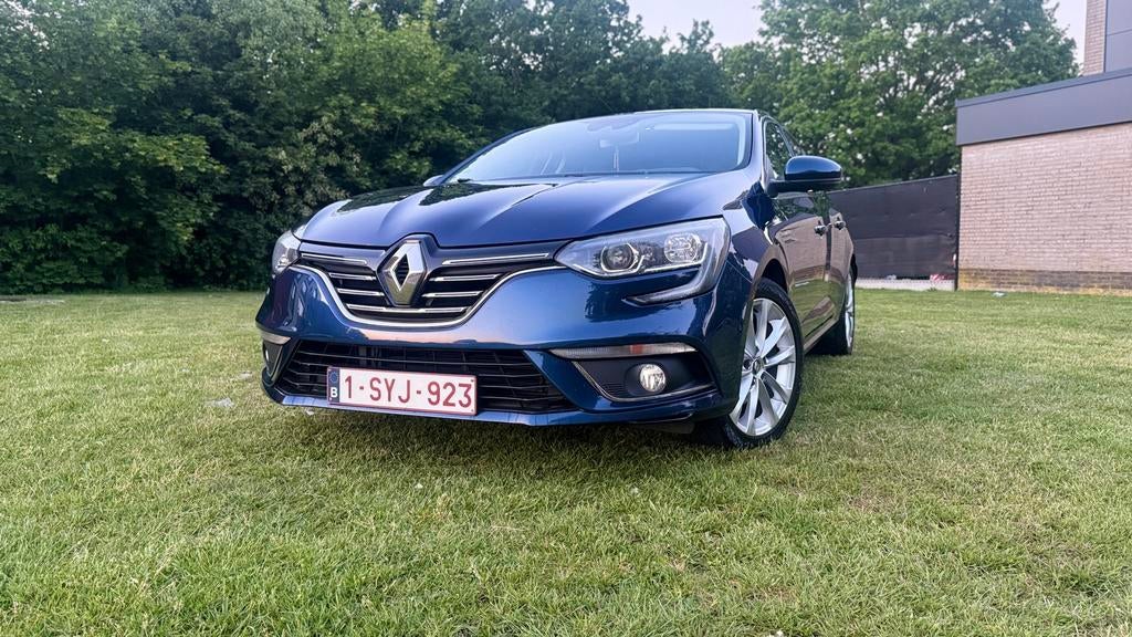Renault Megane Megane 1.5 dCi Energy Bose Edition EDC, 4 cilinders, Blauw, Leder en Stof, Particulier