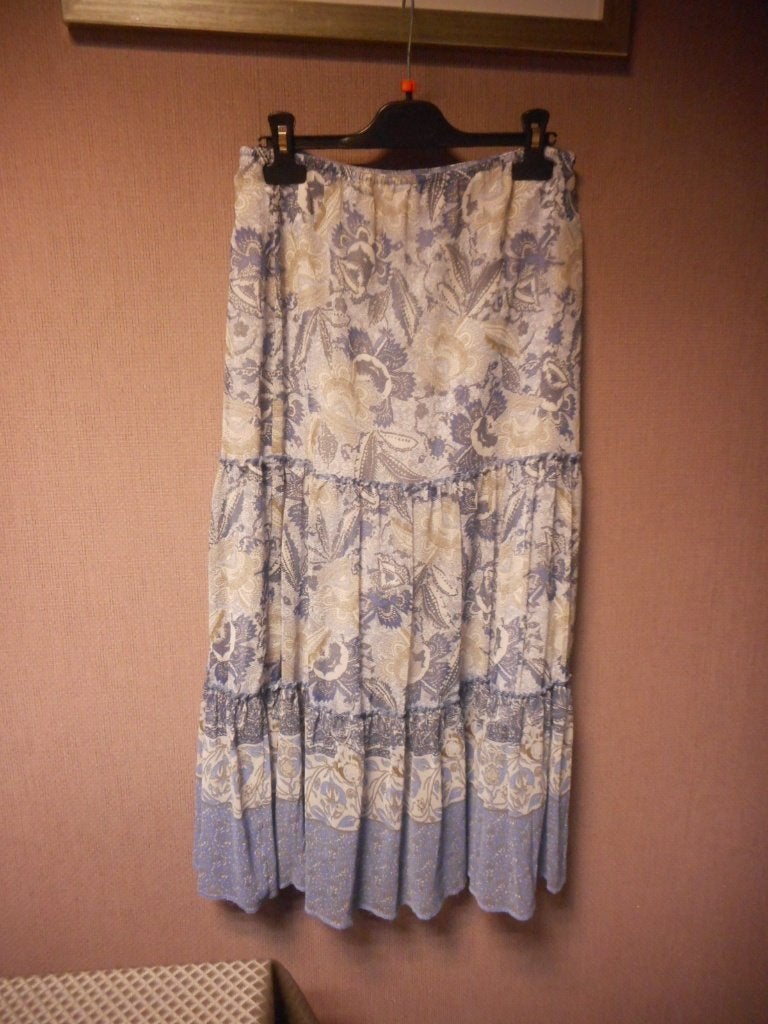 vêtements, Taille 42/44 (L), Enlèvement ou Envoi, Comme neuf, Multicolore