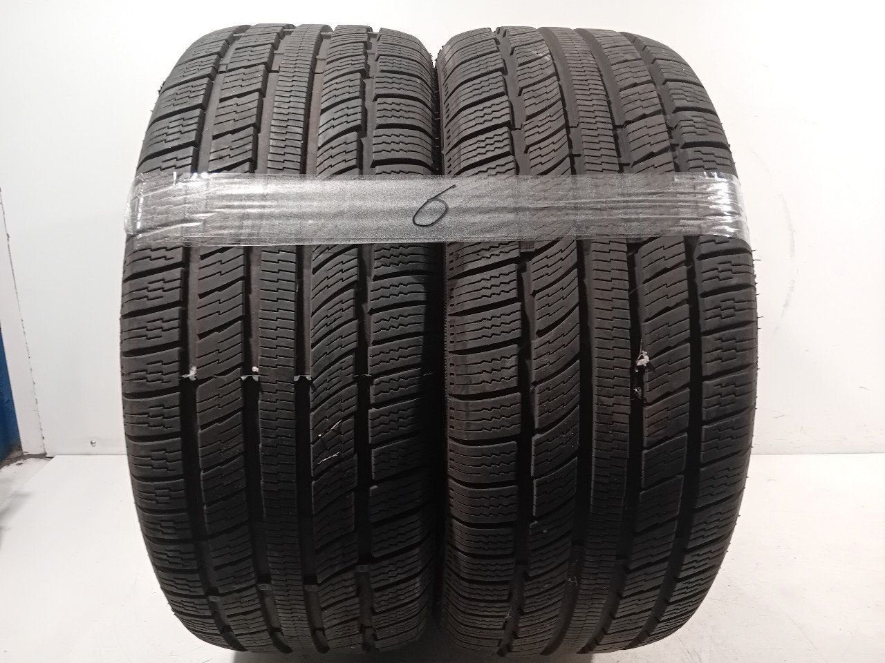 Bandenset 2 stuks 4-Seizoenen 225 50 R17, Autos : Pièces & Accessoires, Onderdelen@venauto.nl, Van der Ven Autorecycling B.V.