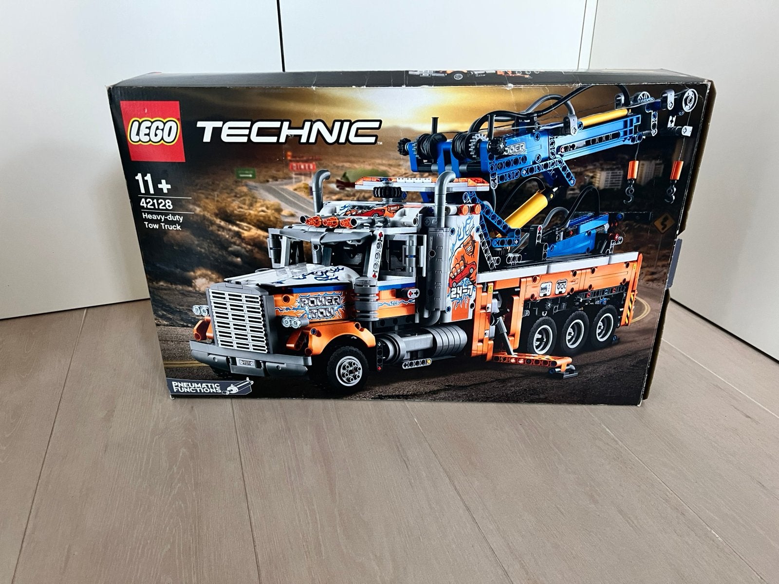Lzgo technic 42128 heavy duty tow truck, Kinderen en Baby's, Ophalen, Lego, Zo goed als nieuw, Compleet