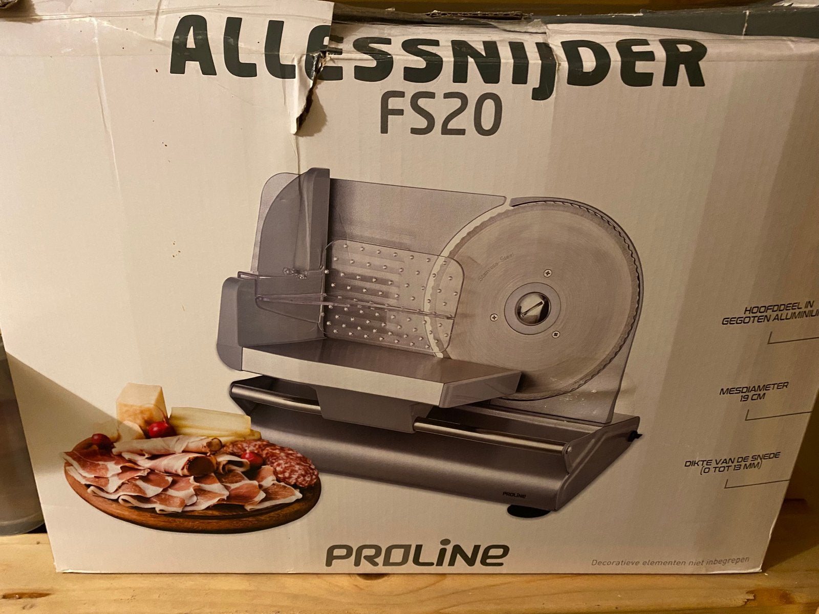 allessnijder, Ophalen, Zo goed als nieuw