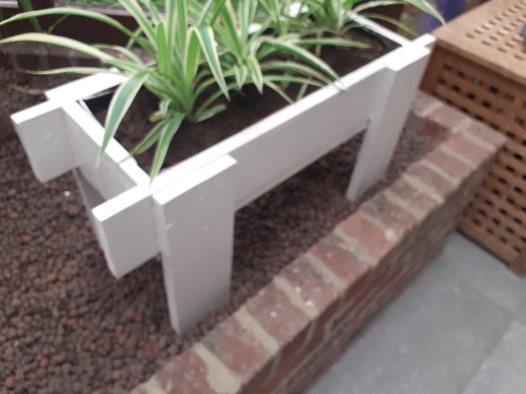 URGENT ! JARDINIERE EN BOIS AVEC PLANTES, Jardin & Terrasse, Enlèvement, Neuf, Bois, Intérieur