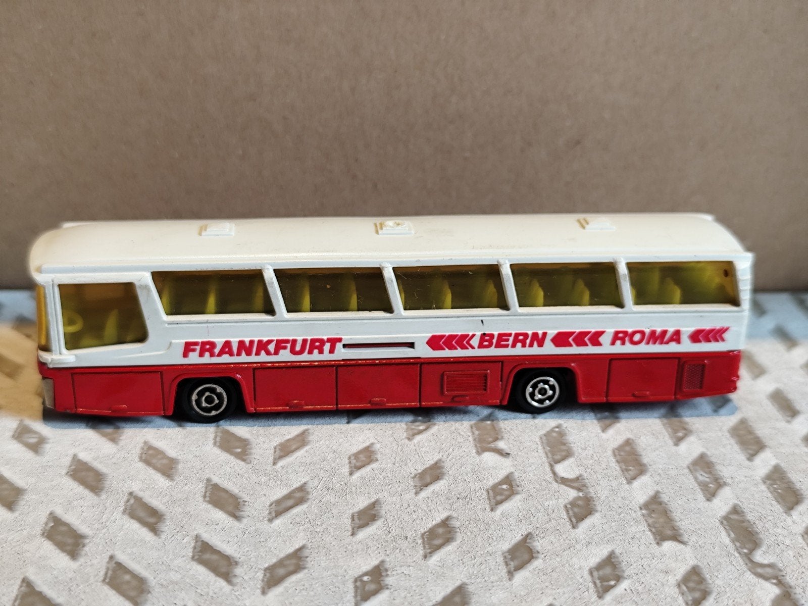 Majorette Neoplan Bus Frankfurt Bern Roma 375 France Vintage, Enlèvement ou Envoi, Majorette