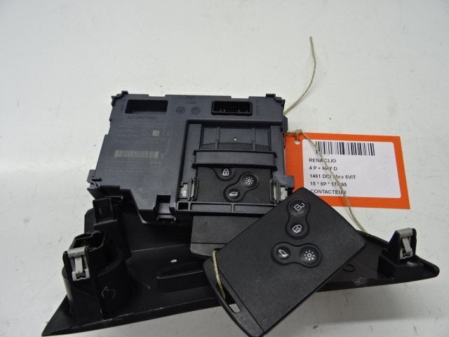 CONTACTSLOT Renault Clio IV (5R) (A2C84331701), Gebruikt, Renault, Mevr. I. Hauben, Rue de l'Espoir 34 34
4030  GRIVEGNÉE, BE