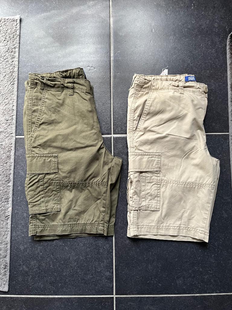 Short jack and jones maat 170, Kinderen en Baby's, Kinderkleding | Maat 170, Broek, Gebruikt, Ophalen of Verzenden, Jongen