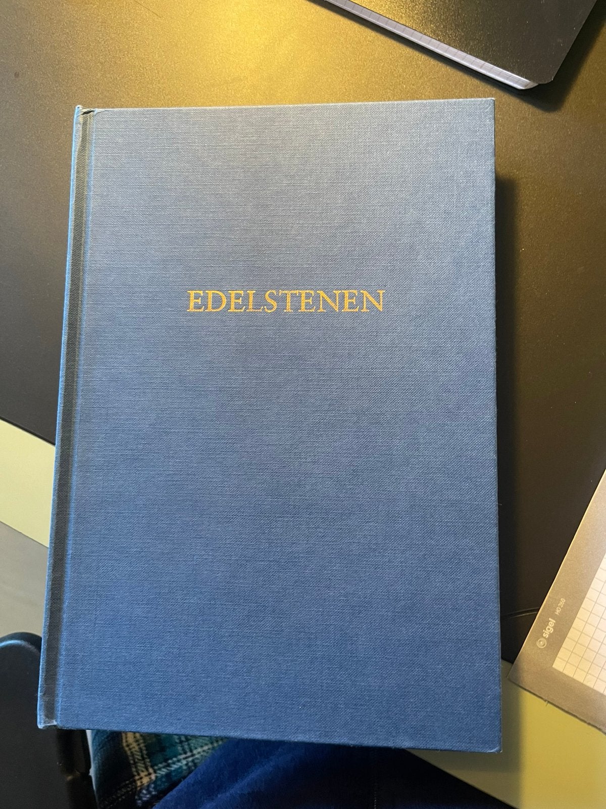 Edelstenen - informatieboek, Ophalen of Verzenden, Nieuw