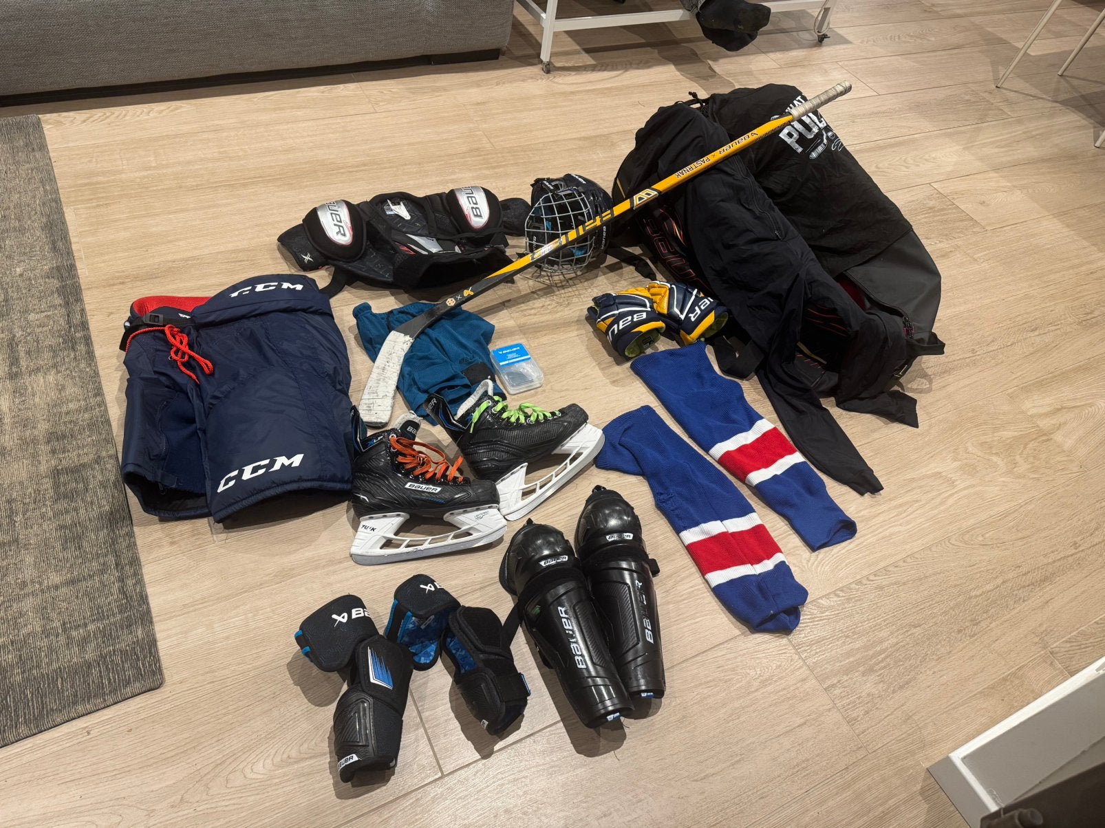 Volledige ijshockeyuitrusting u12 schaatsen maat 38, Ophalen, Gebruikt, Bauer, IJshockeyschaatsen