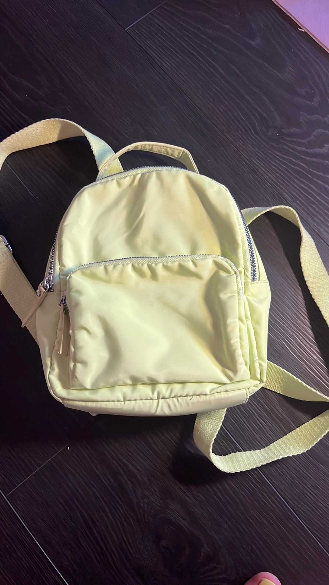 Kleine groene rugzak, Enlèvement, Comme neuf, Autres marques, Moins de 30 cm