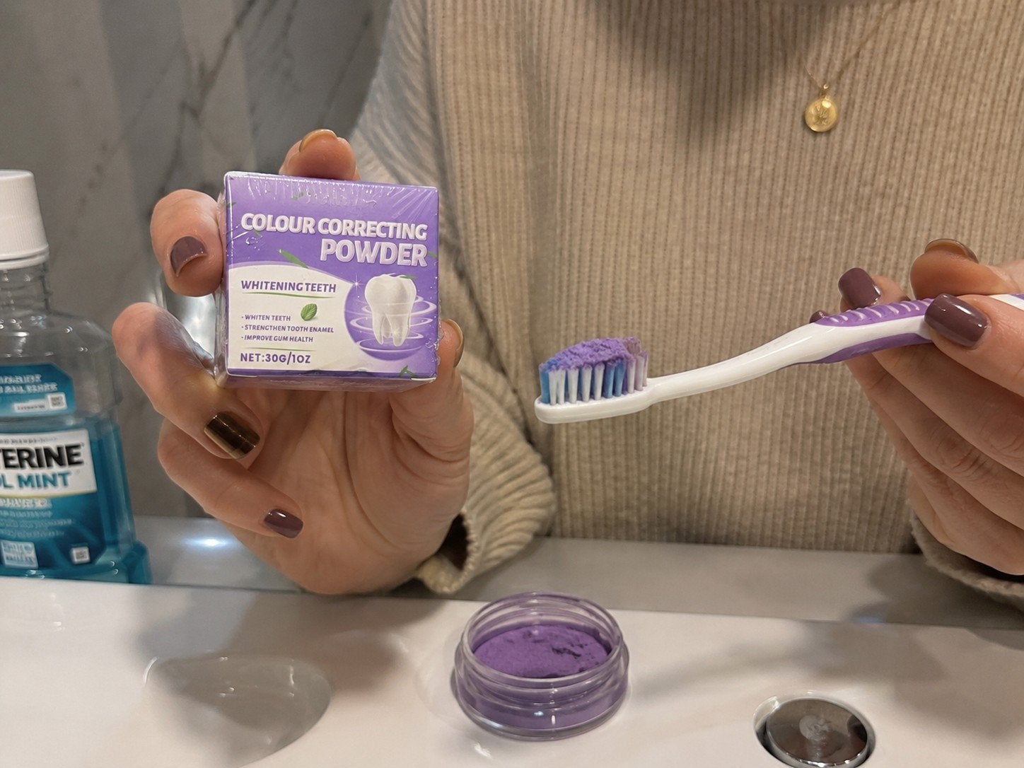 Poudre Correctrice Violette pour Blanchiment des Dents, Ophalen